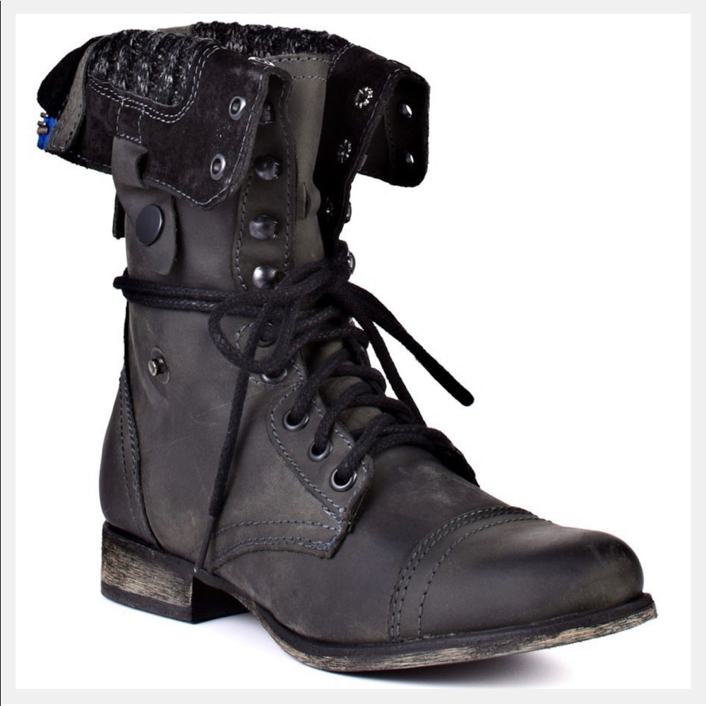 Steve Madden - Cablee genuine leather size 10 combat boots